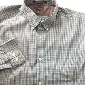 Eddie Bauer Plaid Shirt Size L Blue Wrinkle Free Relaxed Fit Button Down Career